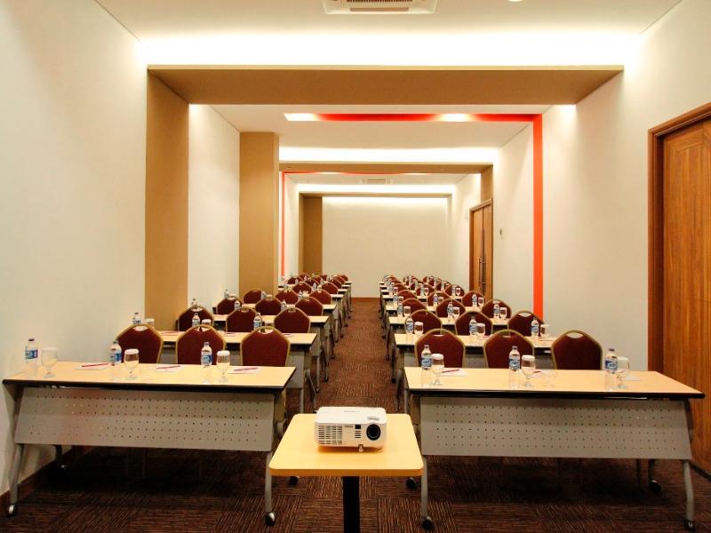 Fox Lite Hotel Metro Indah - Bandung Exterior foto